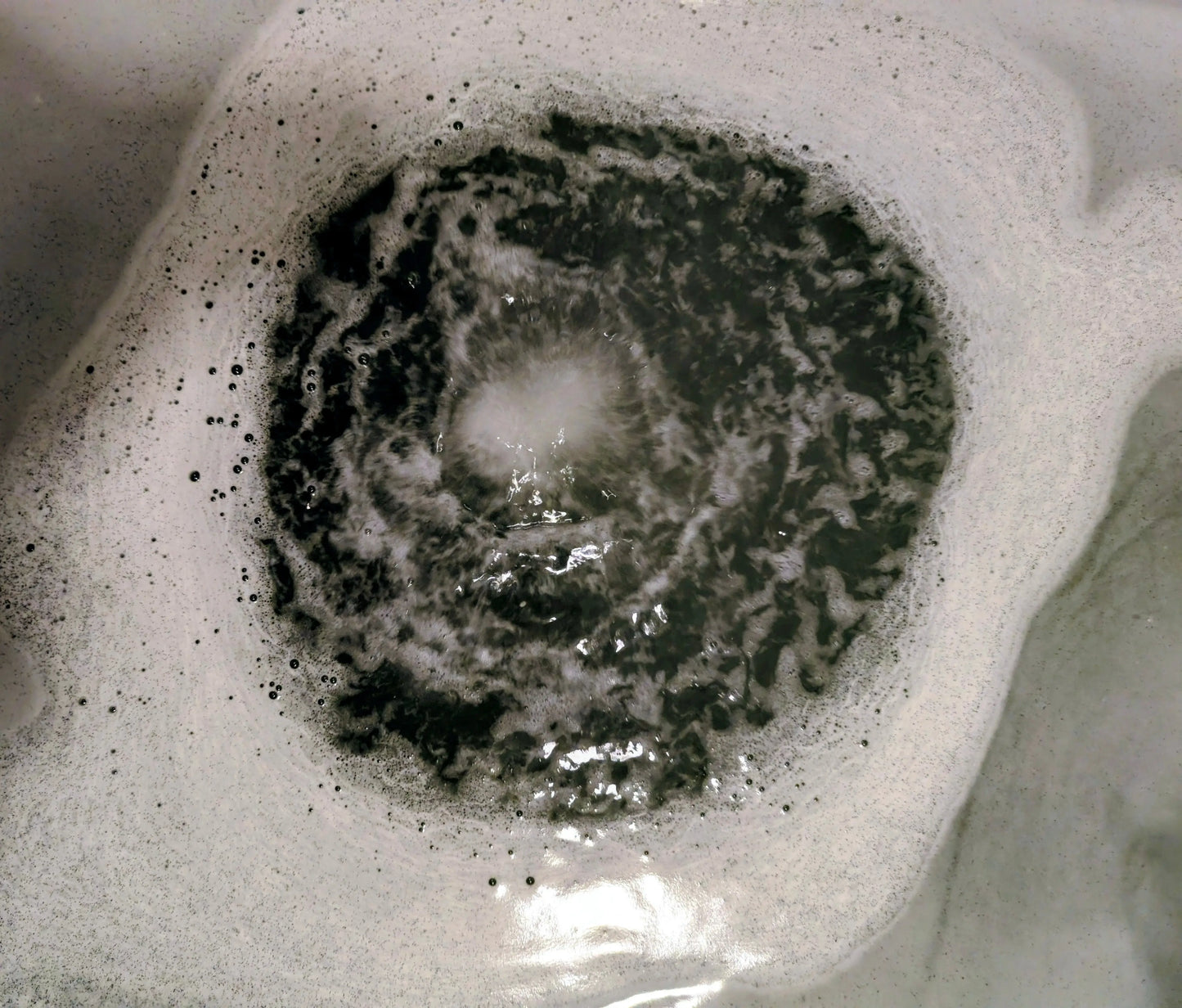 Spiked Vanilla Bath Bomb - Bombshell Cosmetics