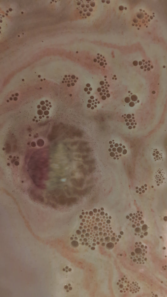 Poppy Fields Bath Bomb