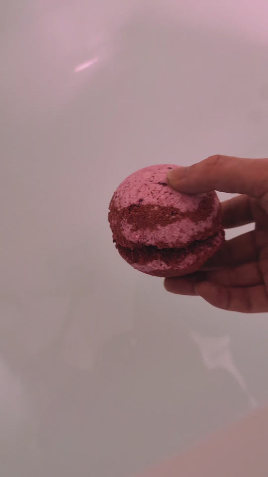 Bed of Roses Bath Bomb