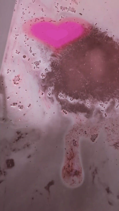 Bed of Roses Bath Bomb