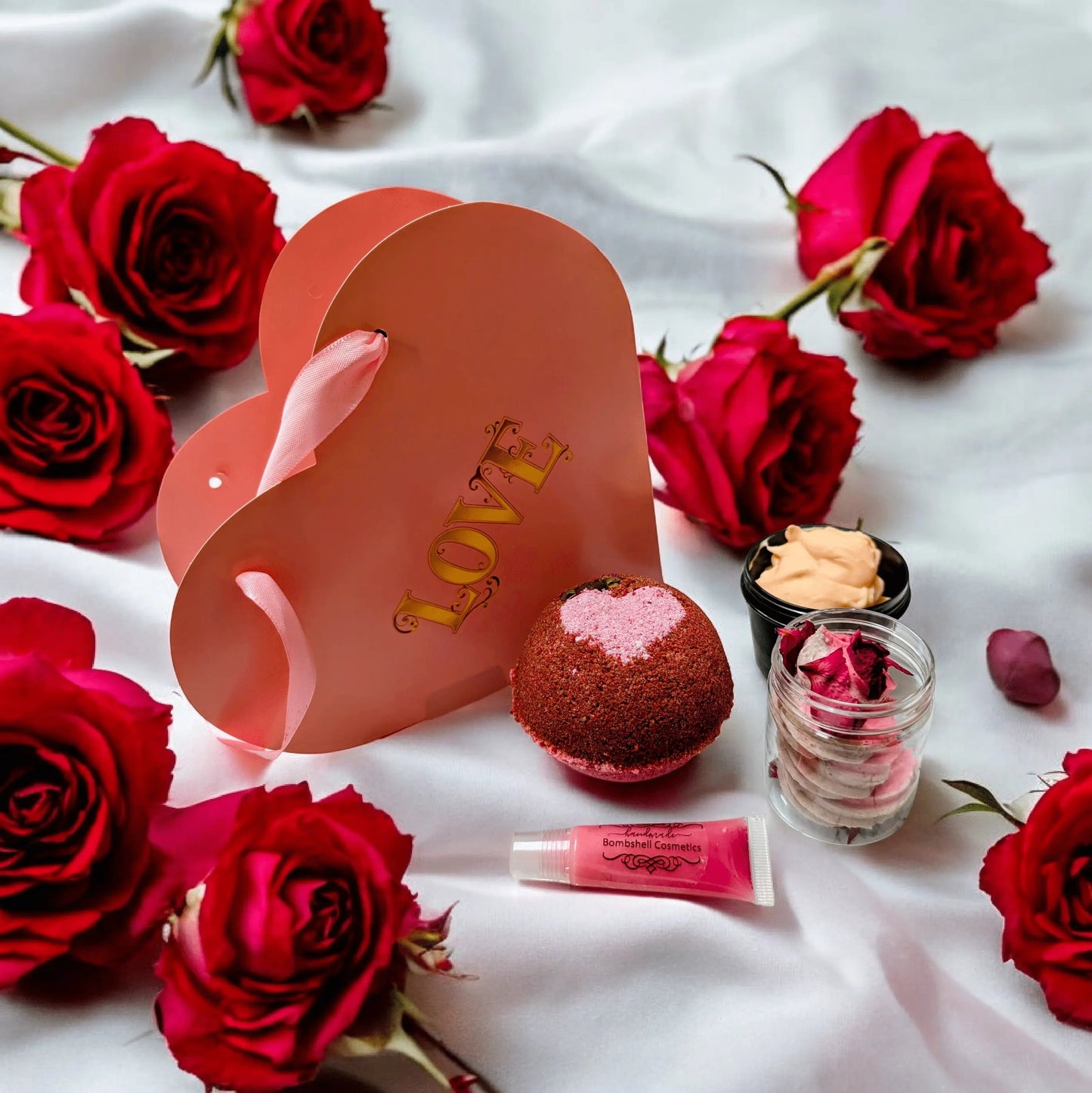 Love You All Over - Gift Set Bombshell Cosmetics