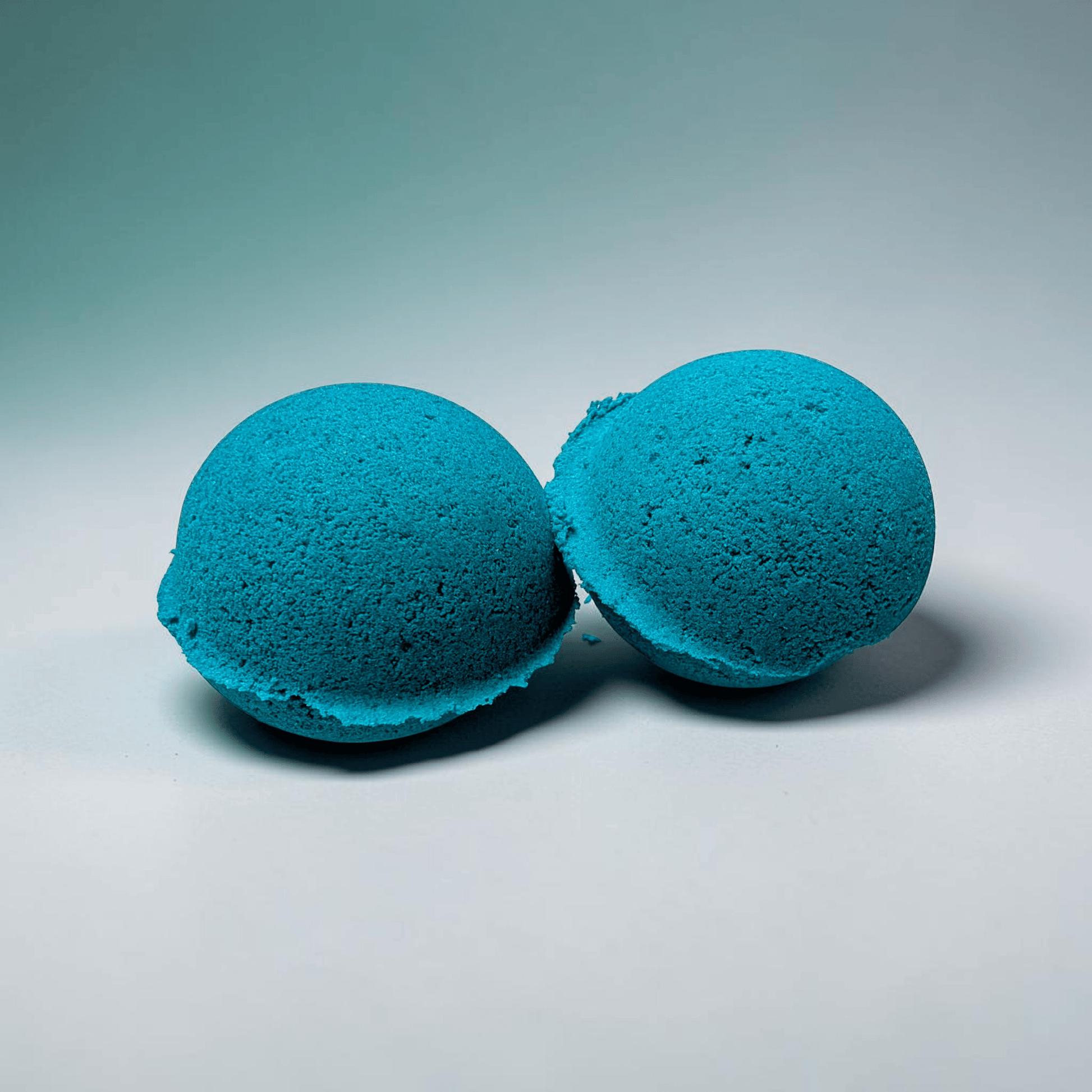 Ocean Breeze - Bath Bomb - Bombshell Cosmetics
