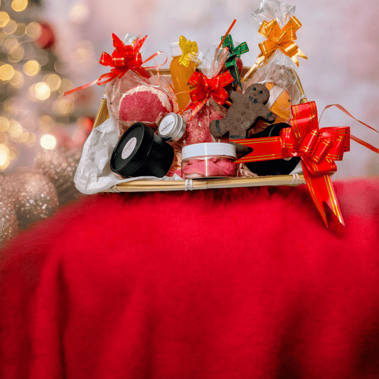 Christmas Bumper Bath & Shower Hamper - Bombshell Cosmetics