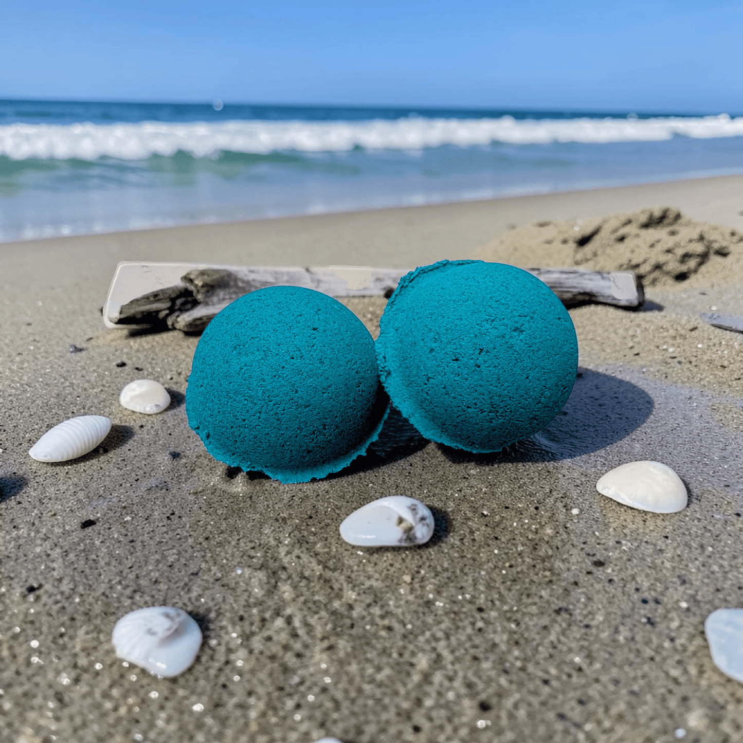Ocean Breeze - Bath Bomb - Bombshell Cosmetics