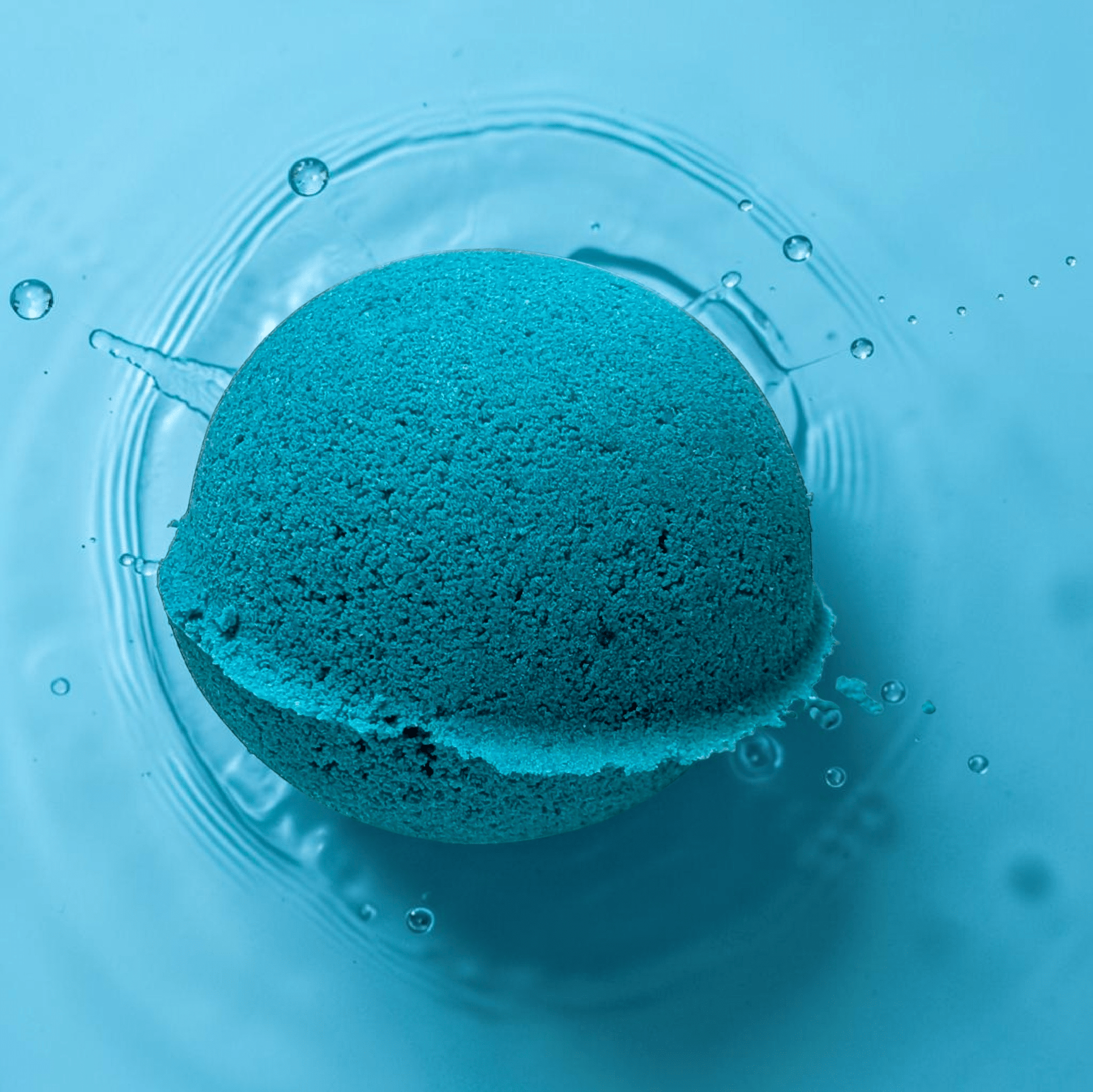 Ocean Breeze - Bath Bomb - Bombshell Cosmetics