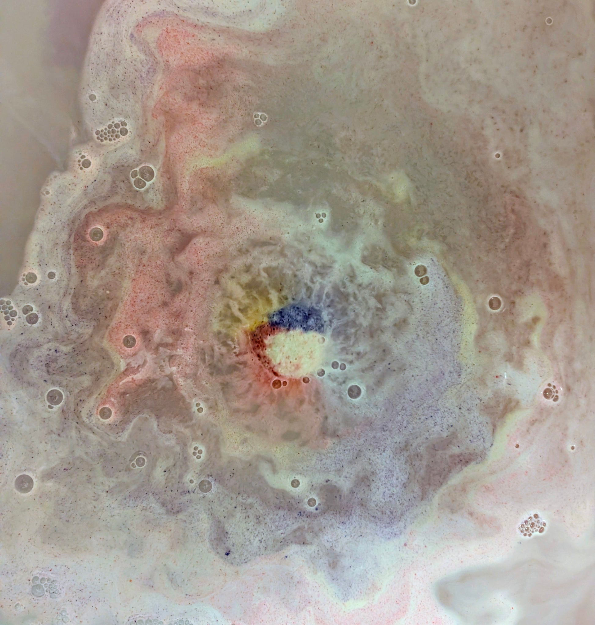 Summer Haze Bath Bomb - Bombshell Cosmetics